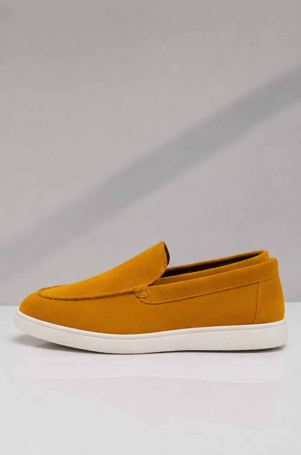 Mara Kadam men's premium suede slip-on loafer – packaging and box shot
